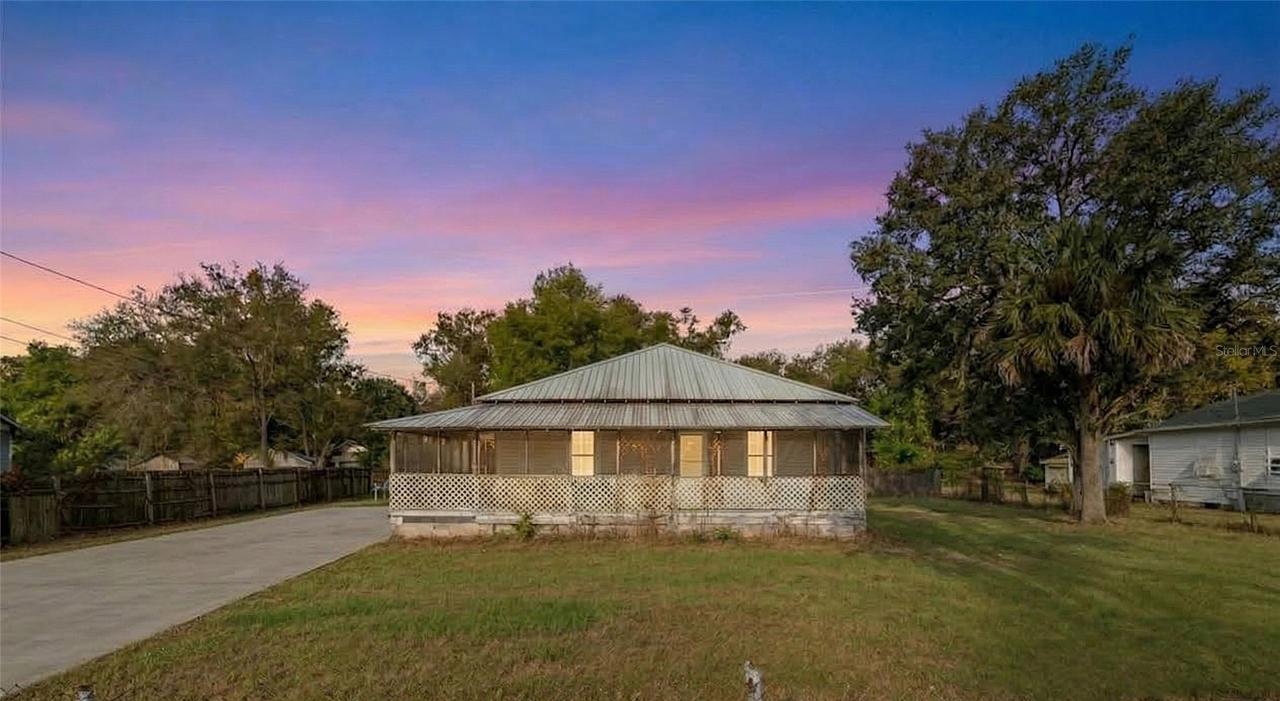 6954 1st St., Mulberry, FL 33860