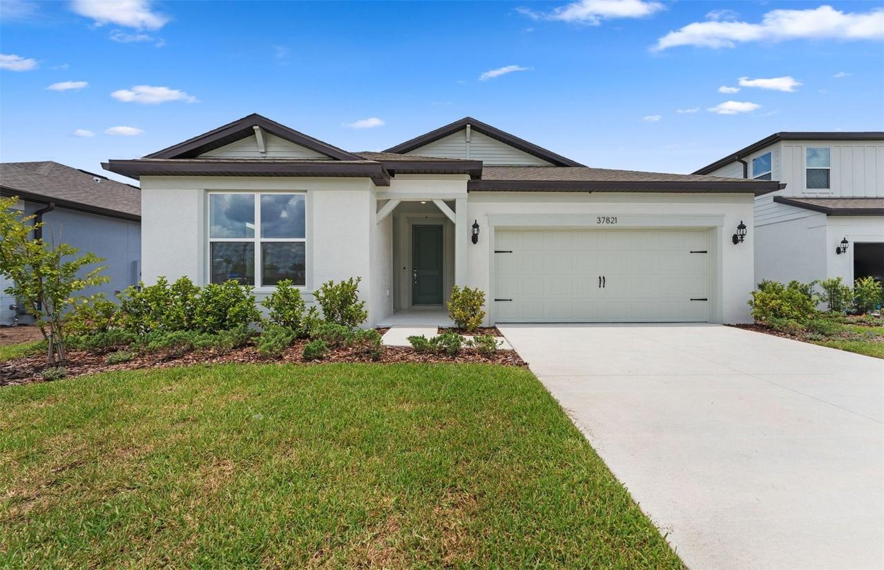 37821 Clinch Cir., Zephyrhills, FL 33540