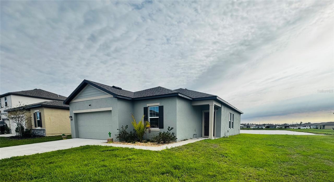 927 Kelly Fern Loop, Ruskin, FL 33570