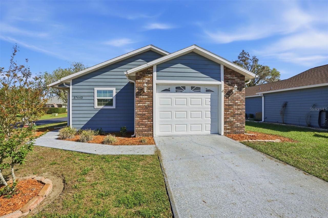 37443 Redberry Ct., Zephyrhills, FL 33542