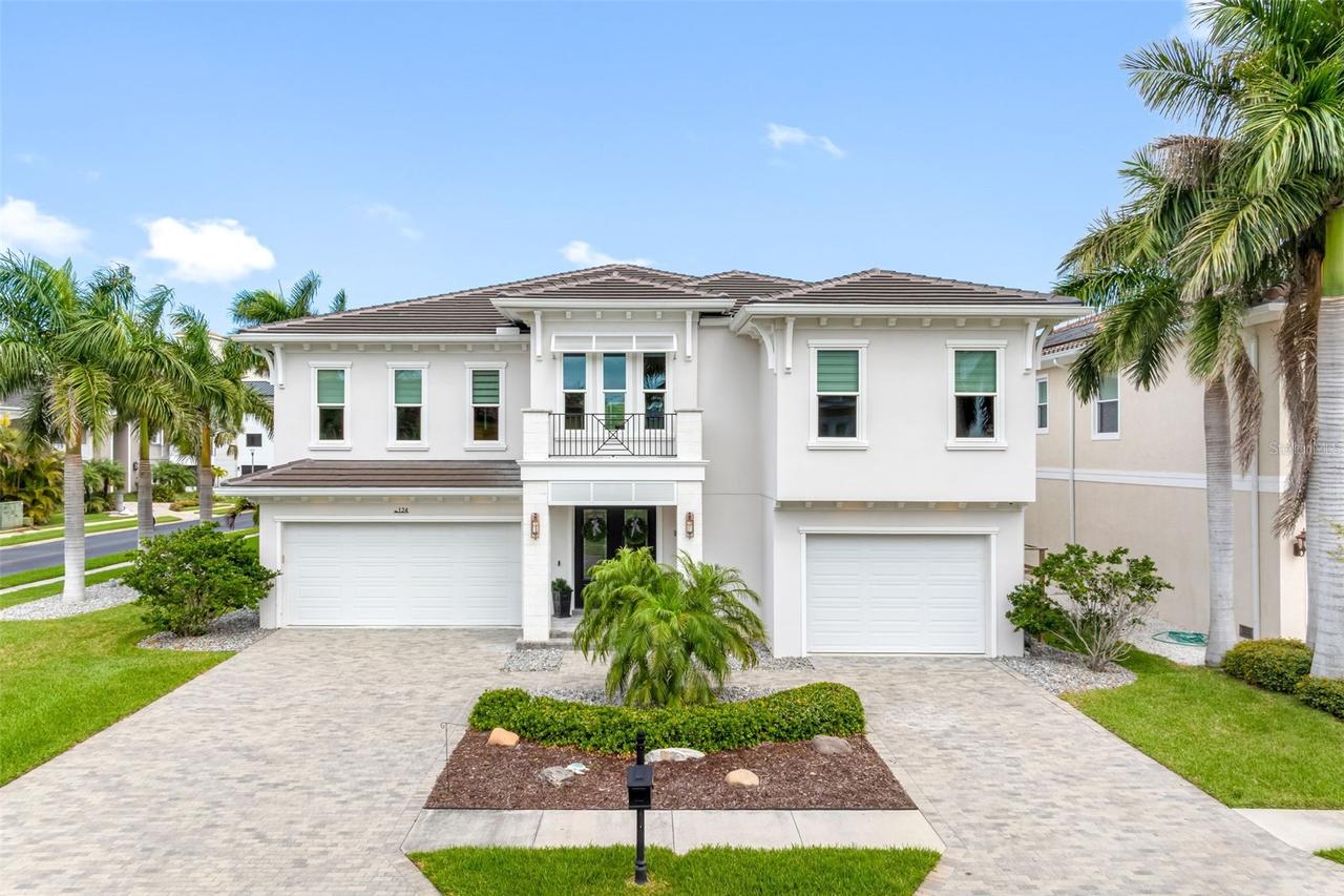 124 Forest Hills Dr., Redington Shores, FL 33708
