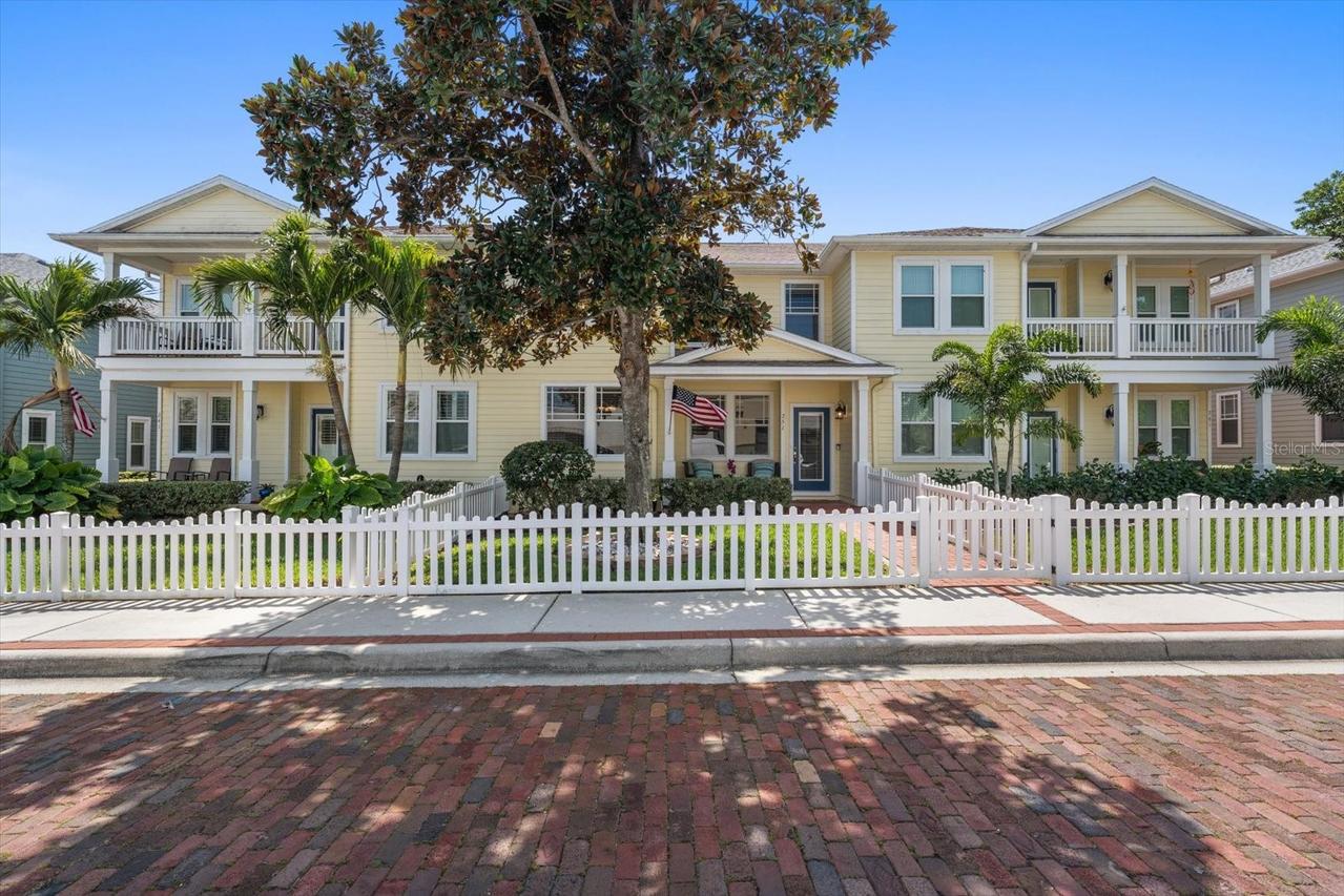 251 1st Ave., Largo, FL 33770