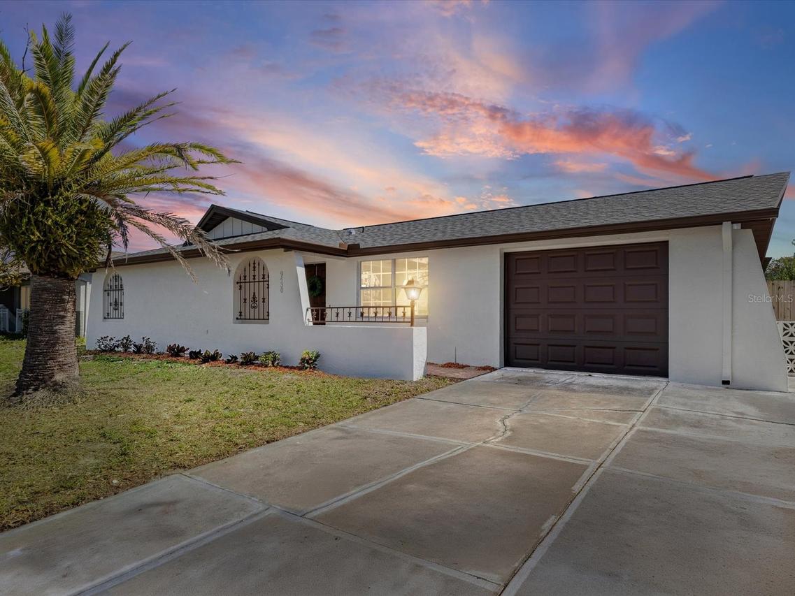 9430 Glen Moor Ln., Port Richey, FL 34668