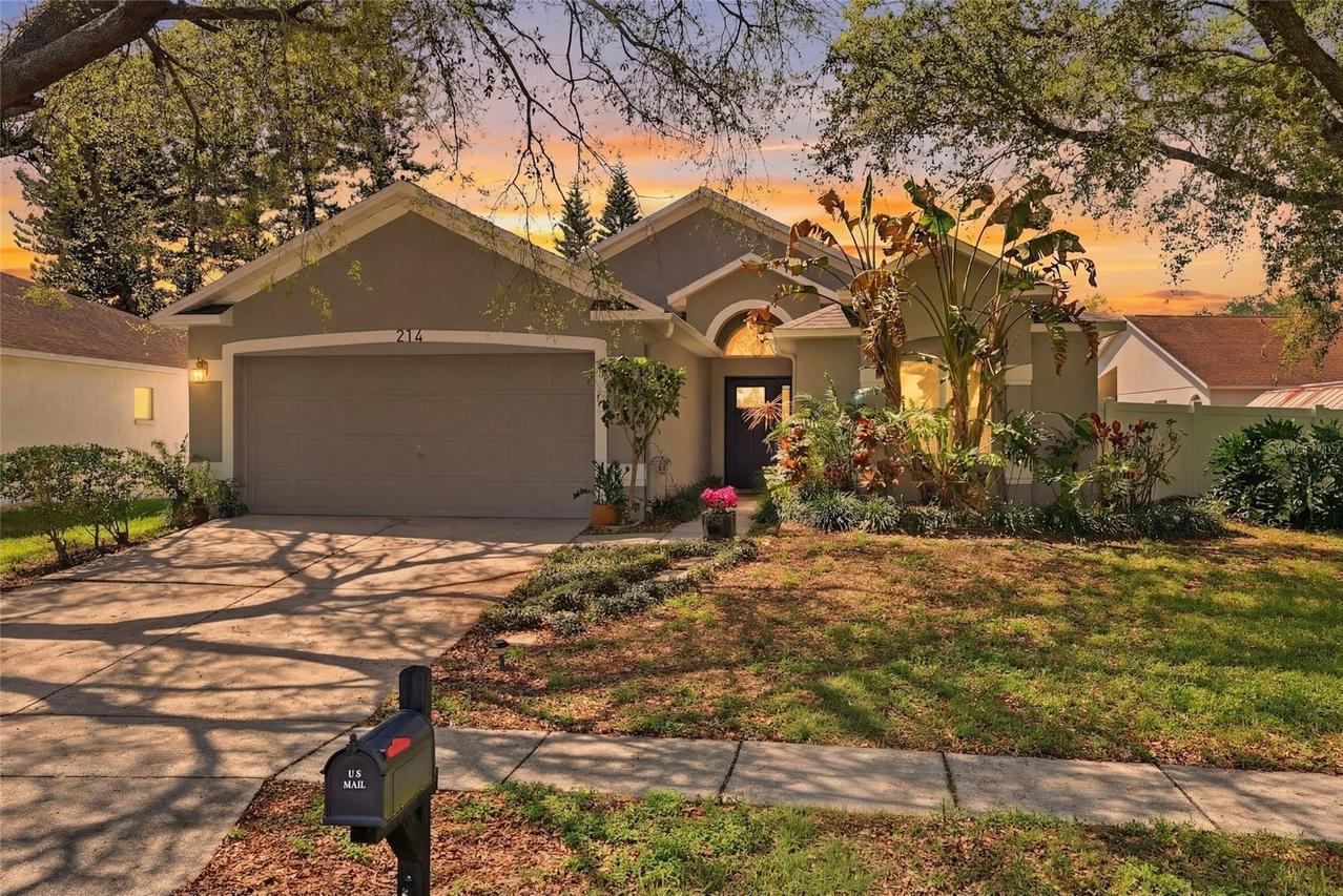 214 Sacramento St., Valrico, FL 33594