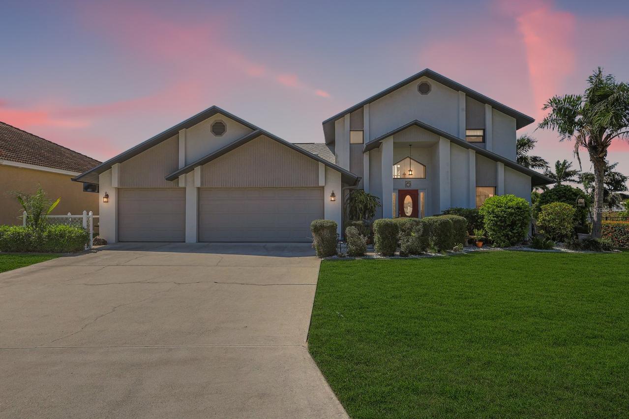 1904 SE 36th Ter., Cape Coral, FL 33904