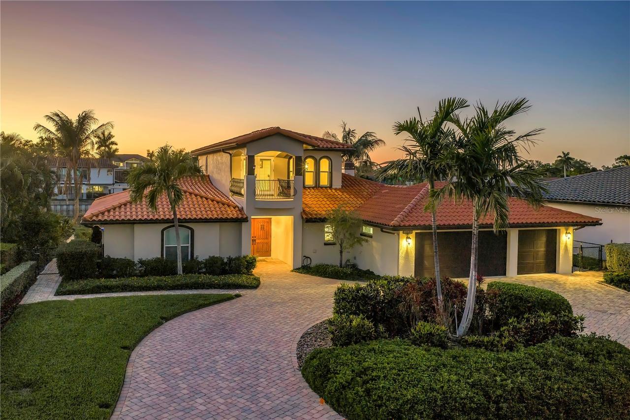 1939 Hawaii Ave., St Petersburg, FL 33703