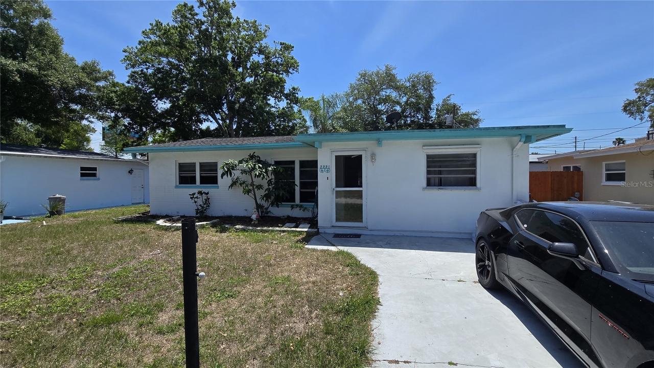 2221 Euclid Cir., Clearwater, FL 33764