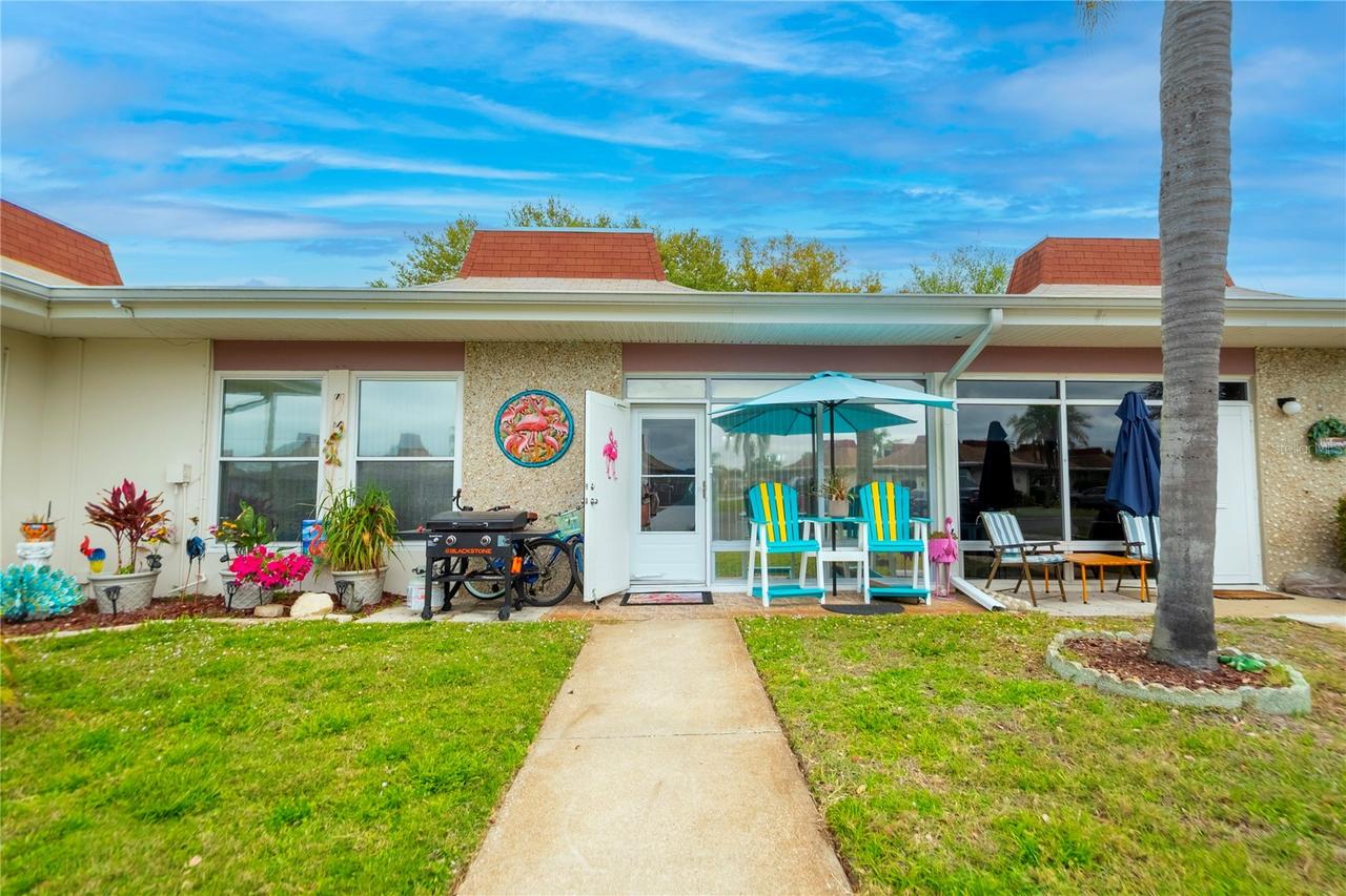 4375 Tahitian Gardens Cir. #B, Holiday, FL 34691