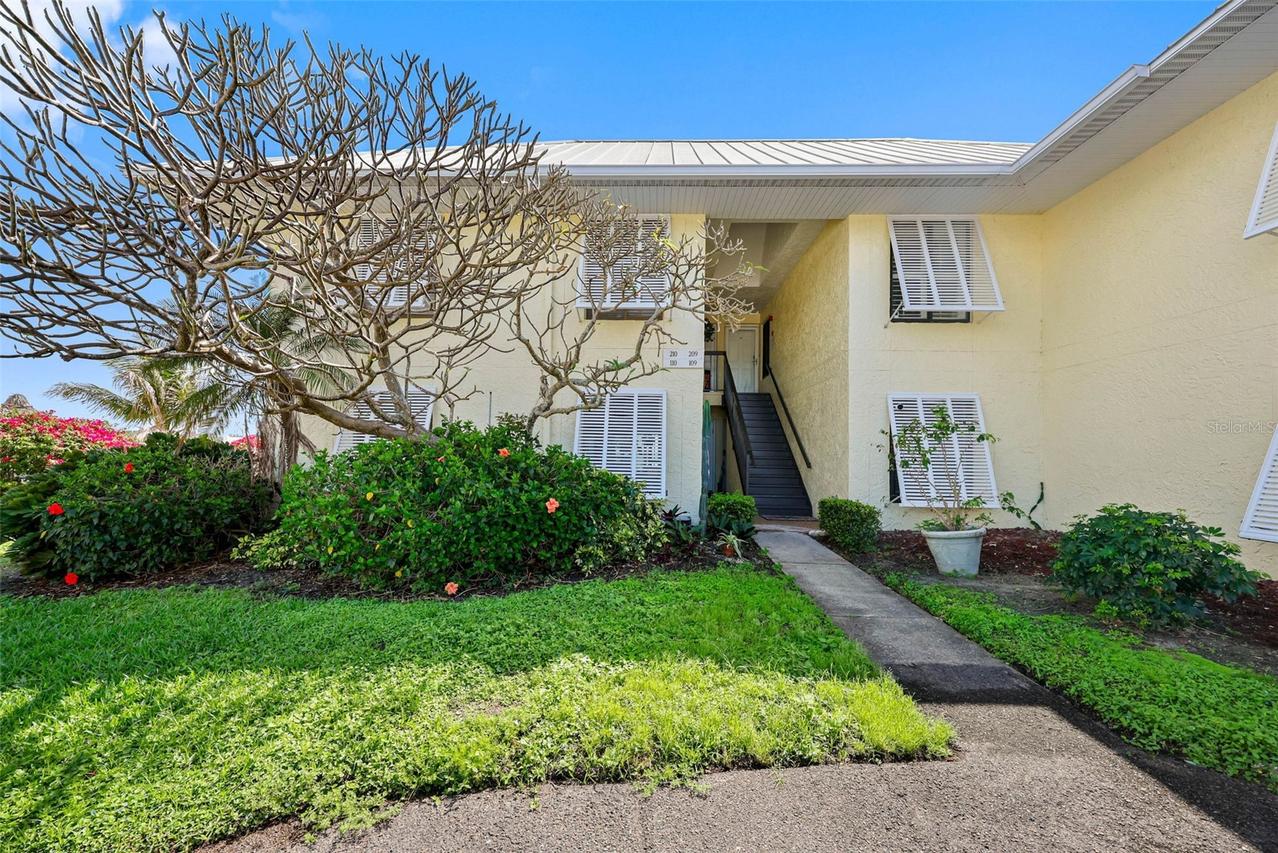 7300 Sunshine Skyway Ln. #210, St Petersburg, FL 33711