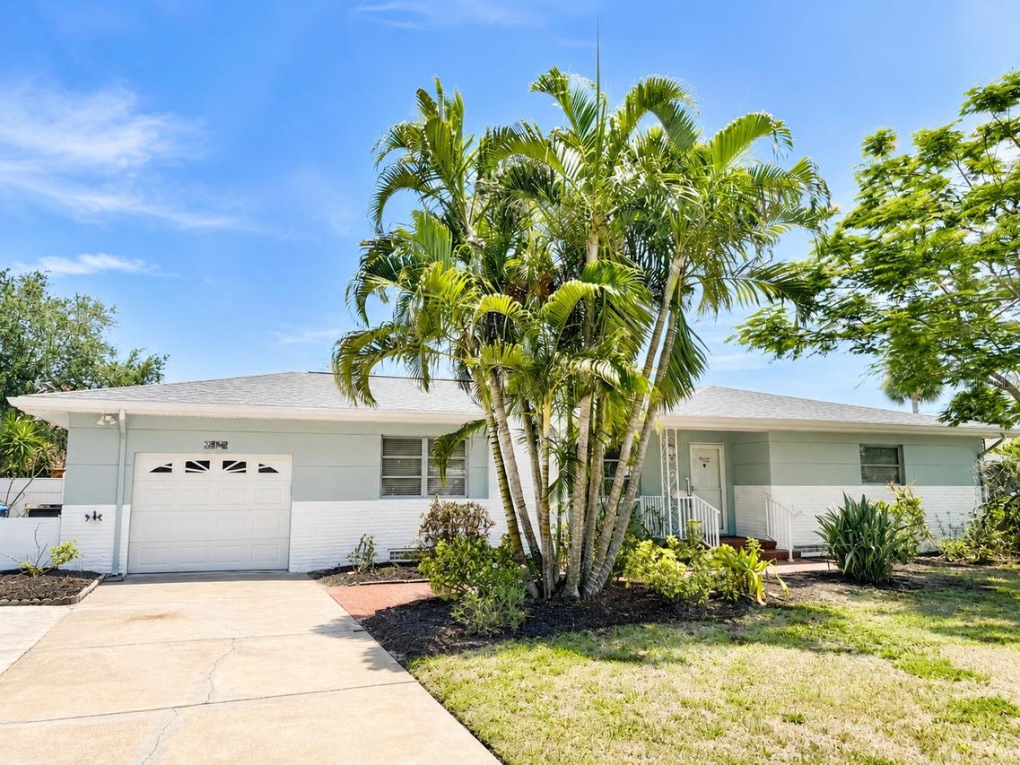 7912 Garden Drive, St Petersburg, FL 33710