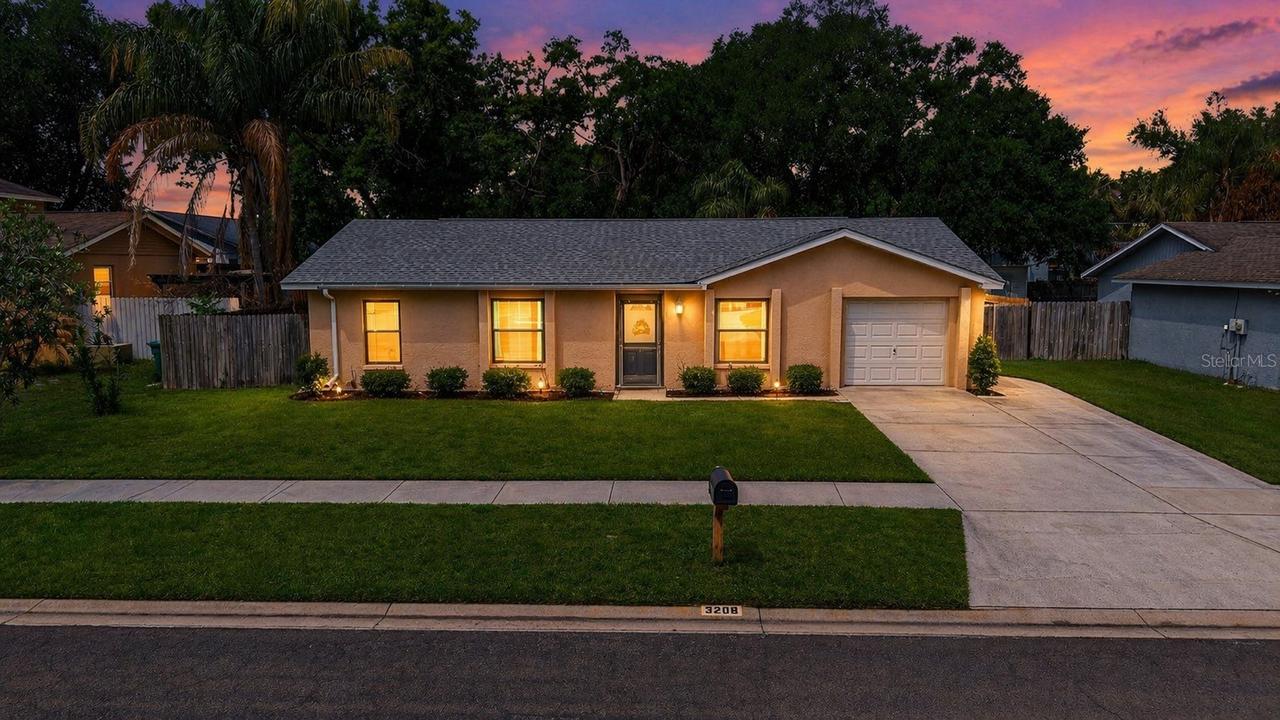 3208 Acapulco Dr., Riverview, FL 33578