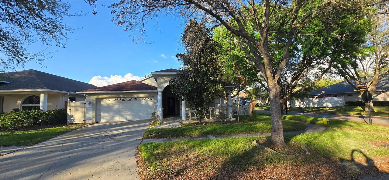 1810 Greystone Heights Dr., Valrico, FL 33594