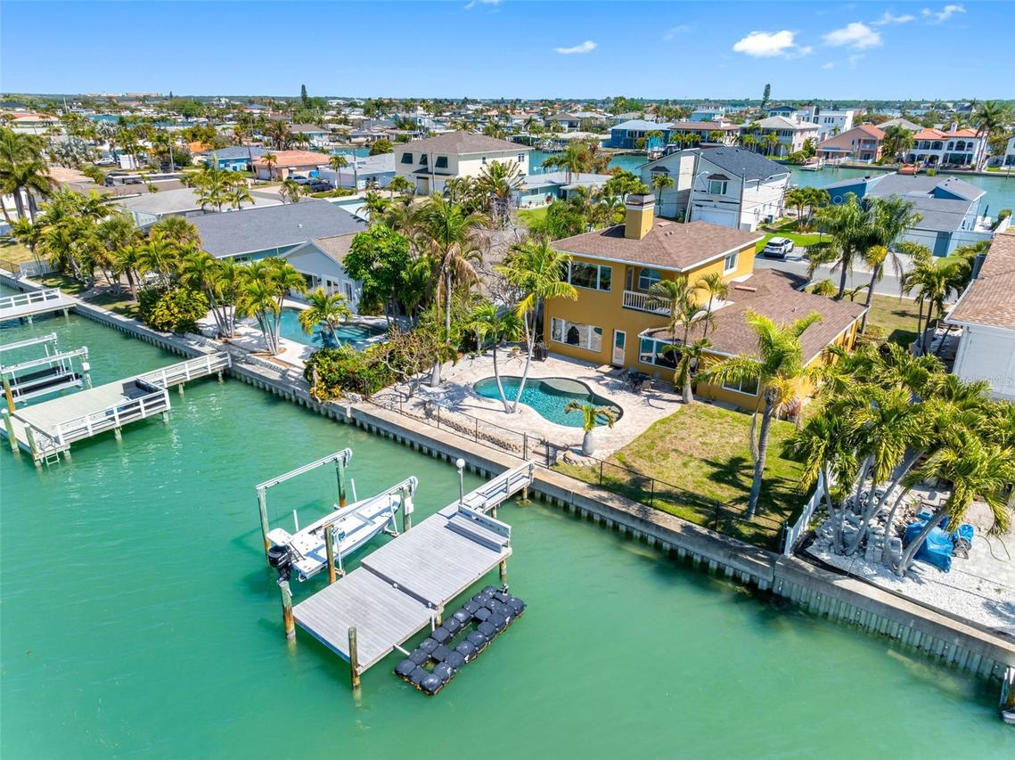11260 5th St., Treasure Island, FL 33706