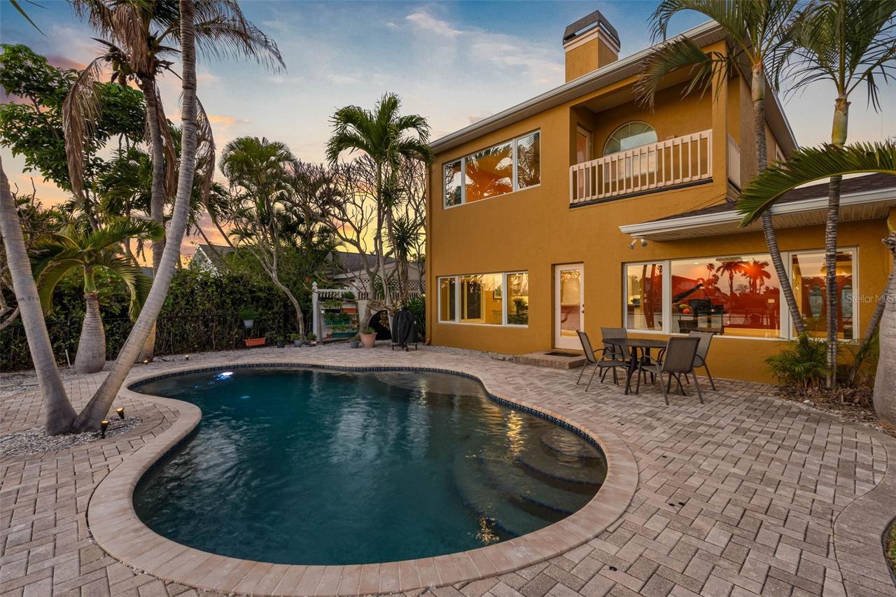 11260 5th St., Treasure Island, FL 33706