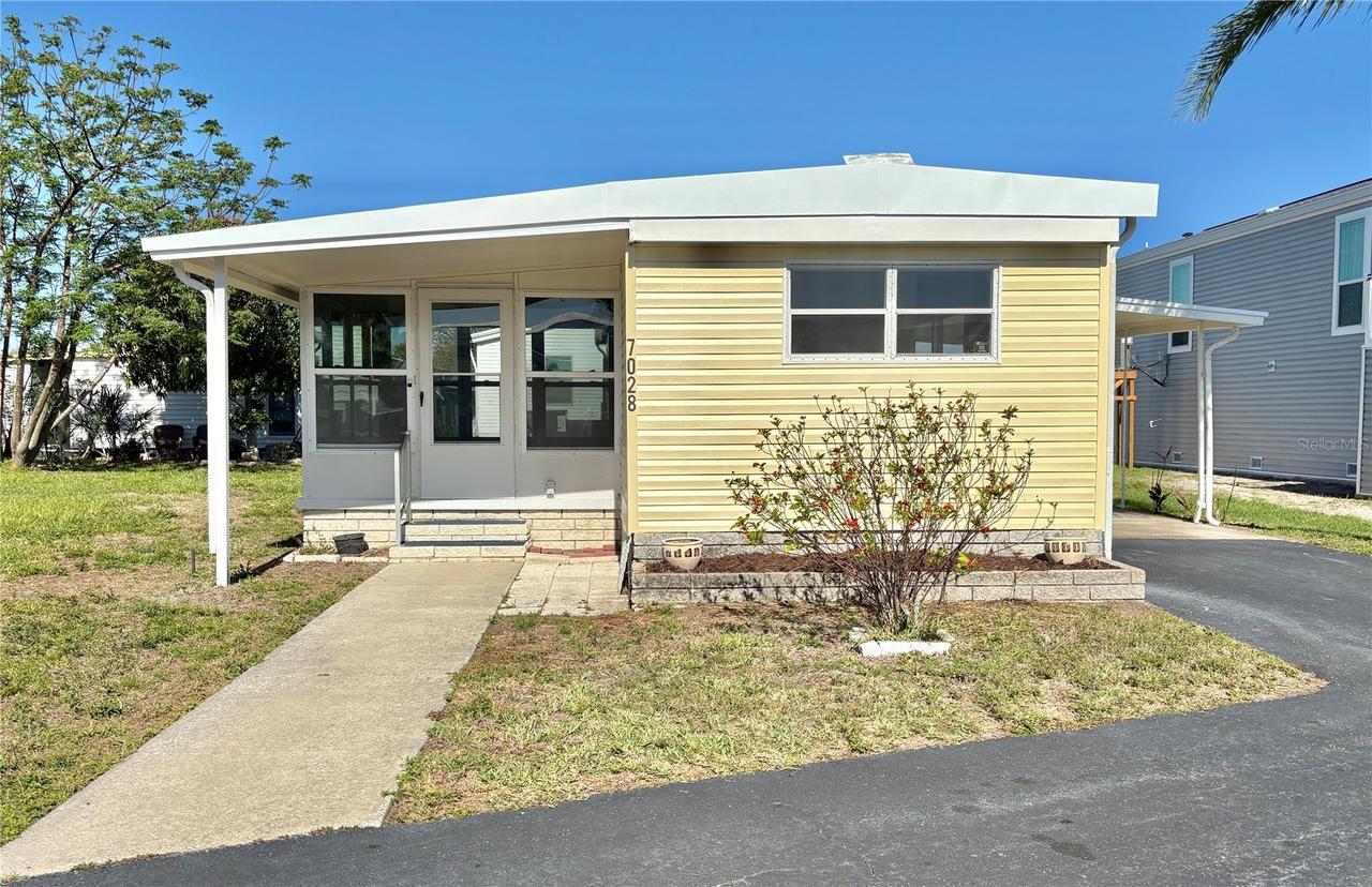 7028 Mount Jupiter Dr. #601, St Petersburg, FL 33702