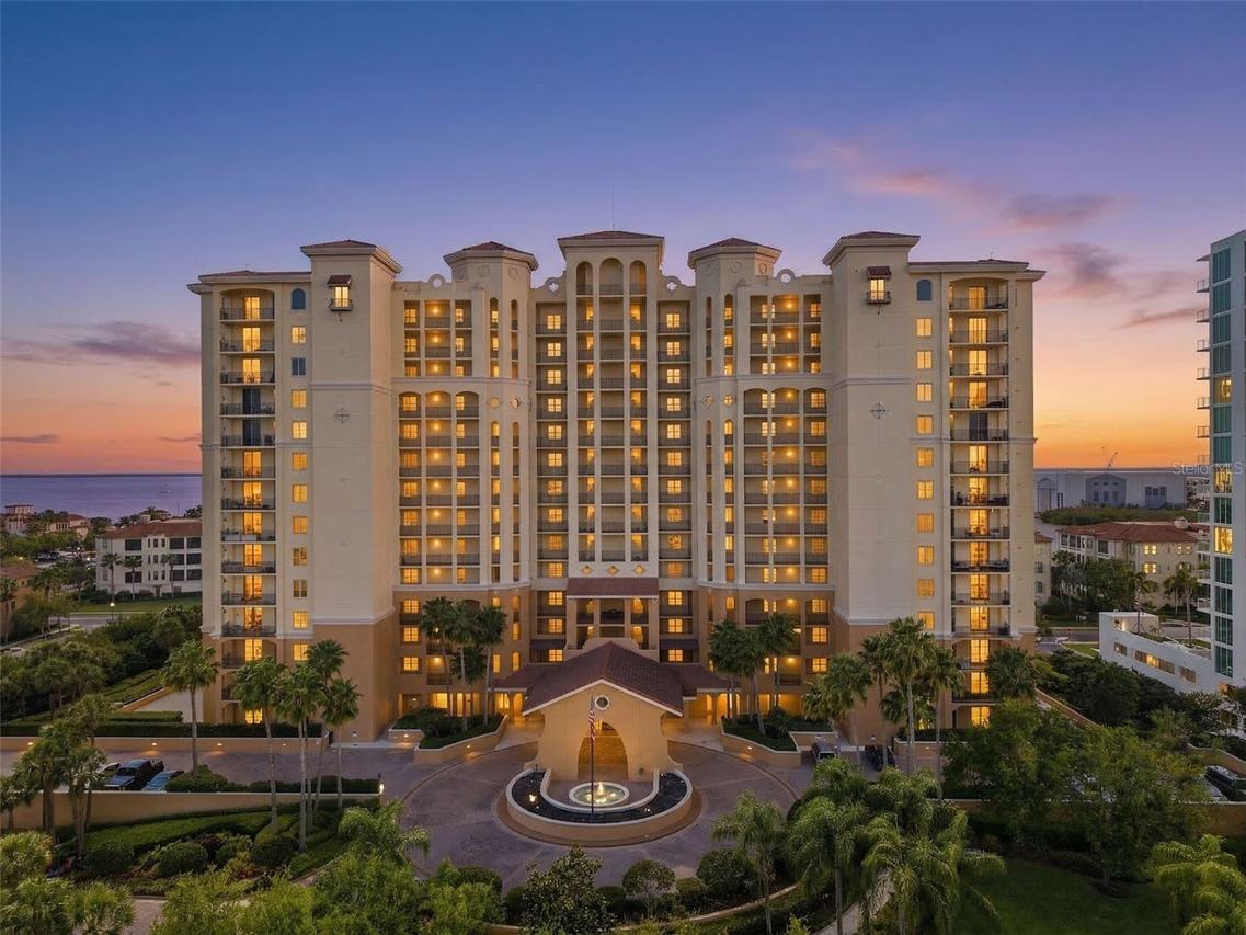 5823 Bowen Daniel Dr. #702, Tampa, FL 33616