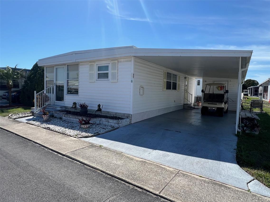 37 Pindo Palm St., Largo, FL 33770