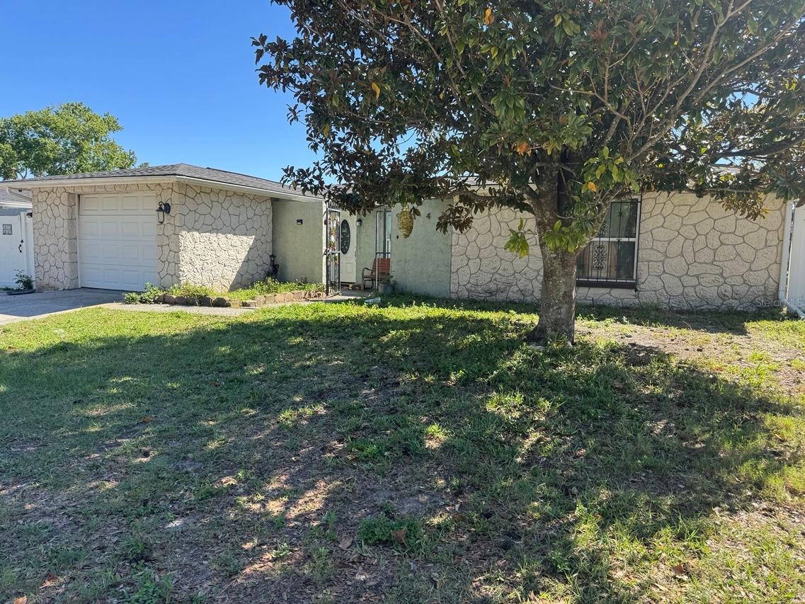 9040 Crabtree Ln., Port Richey, FL 34668