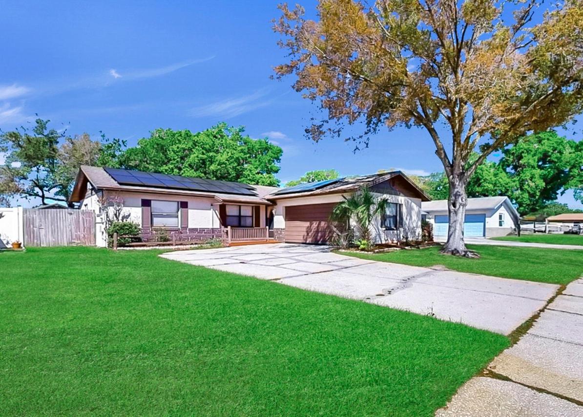 1006 Saxon Ct., Brandon, FL 33510