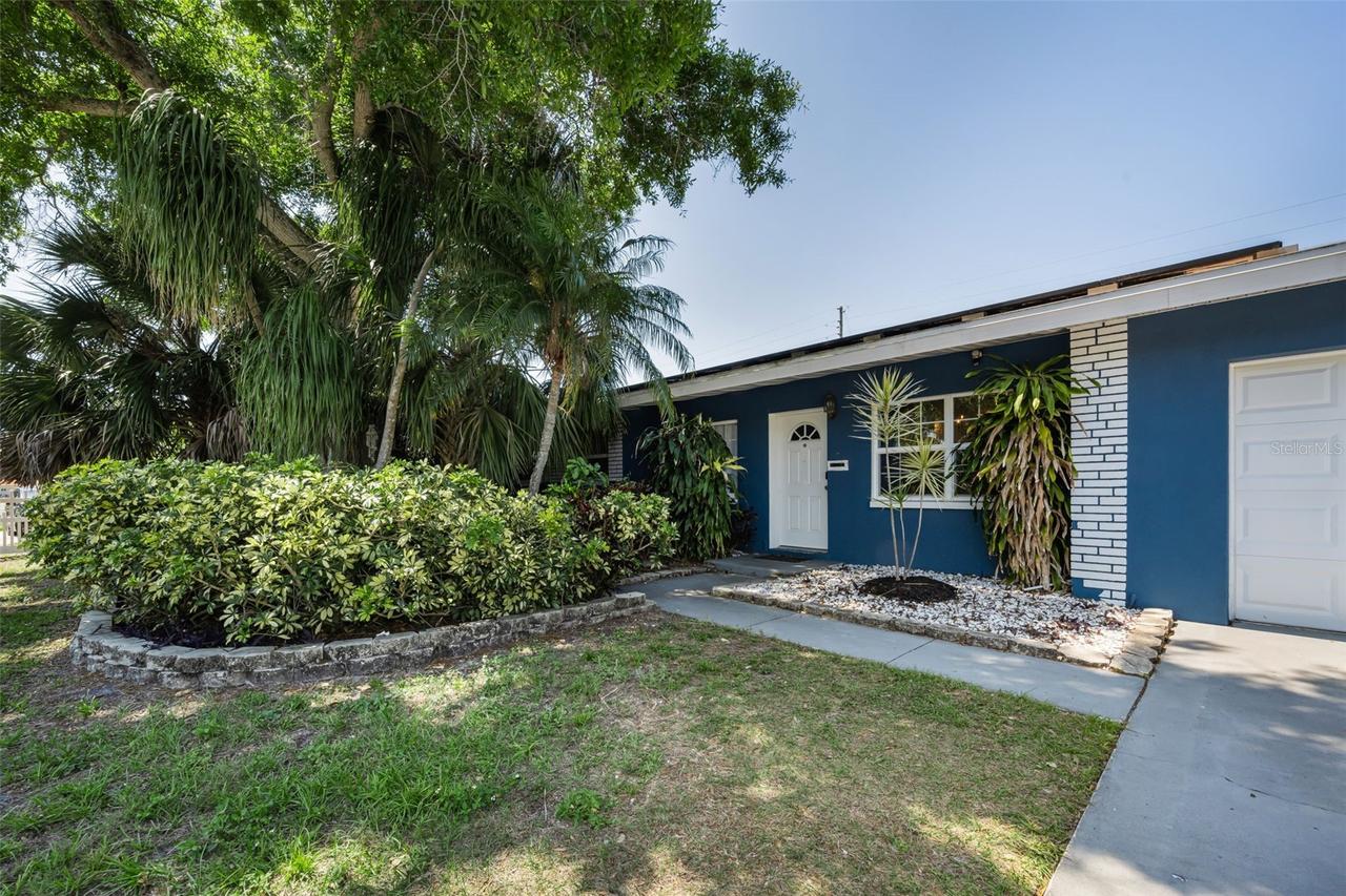 1349 Regina Dr., Largo, FL 33770