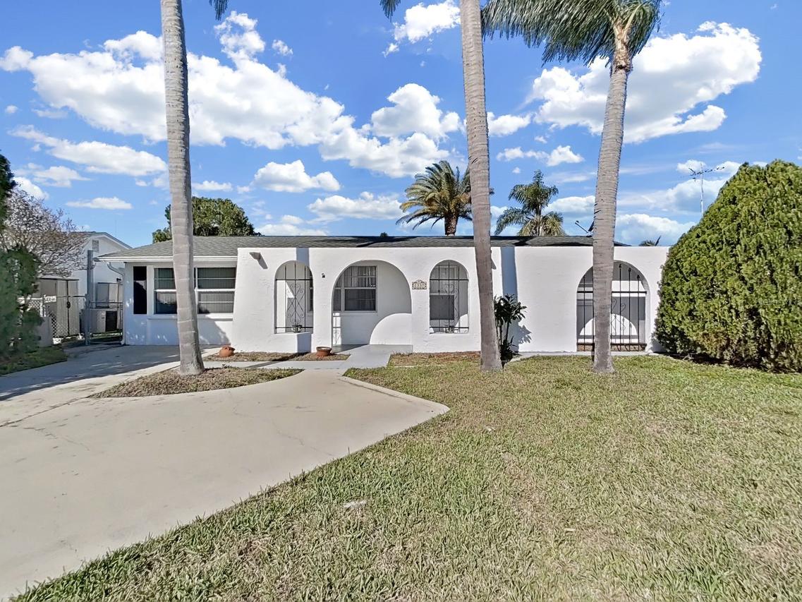 2337 Hama Dr., Holiday, FL 34691