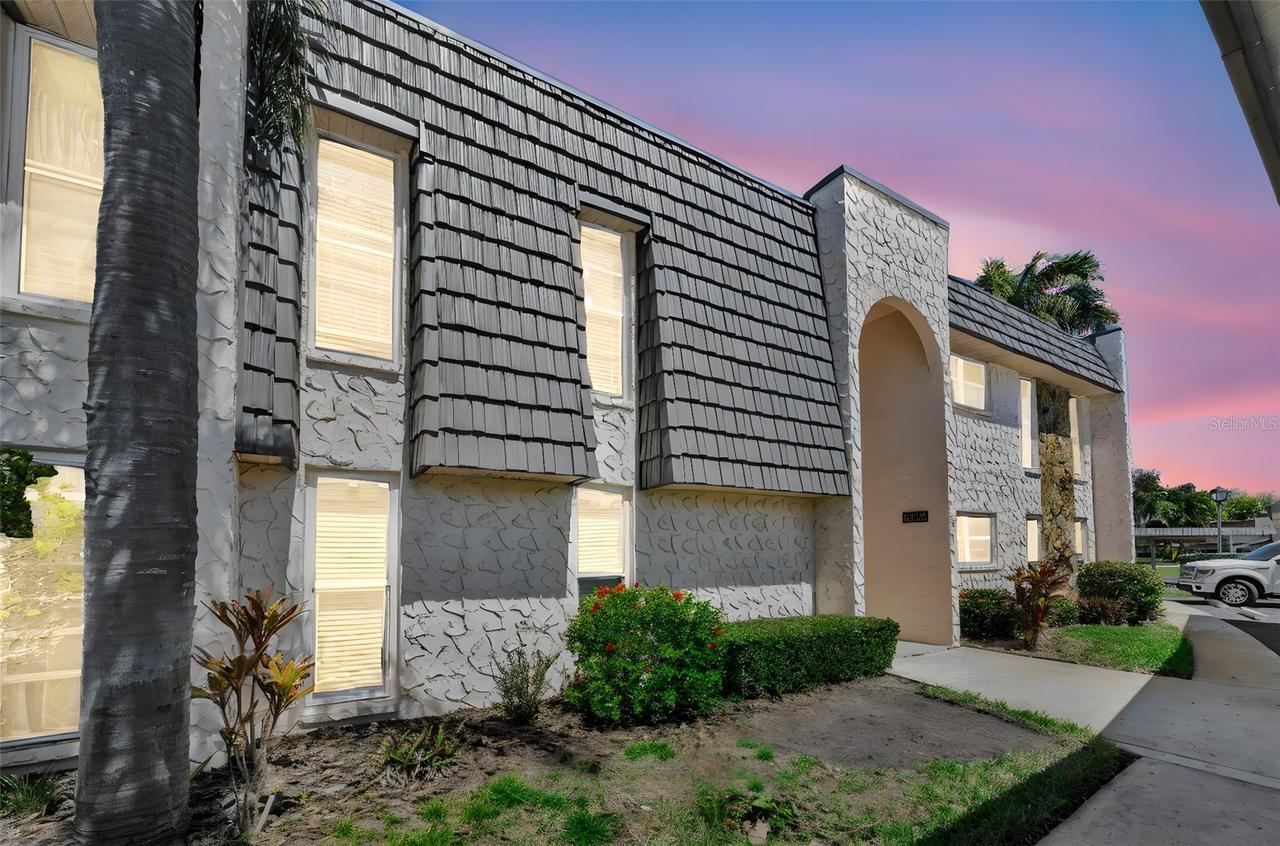 219 Elmwood Cir., Seminole, FL 33777