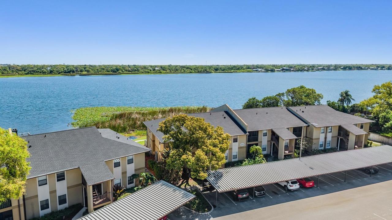 10103 Sailwinds Blvd. #201, Largo, FL 33773