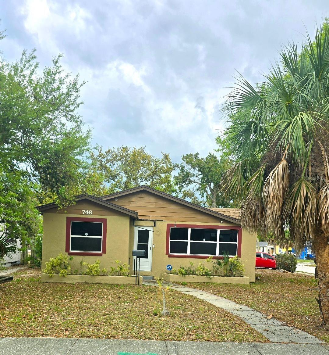 746 38th Ave., St Petersburg, FL 33705