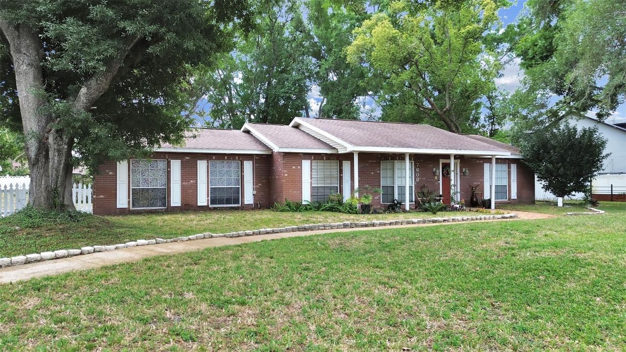 7608 Barry Rd., Tampa, FL 33615