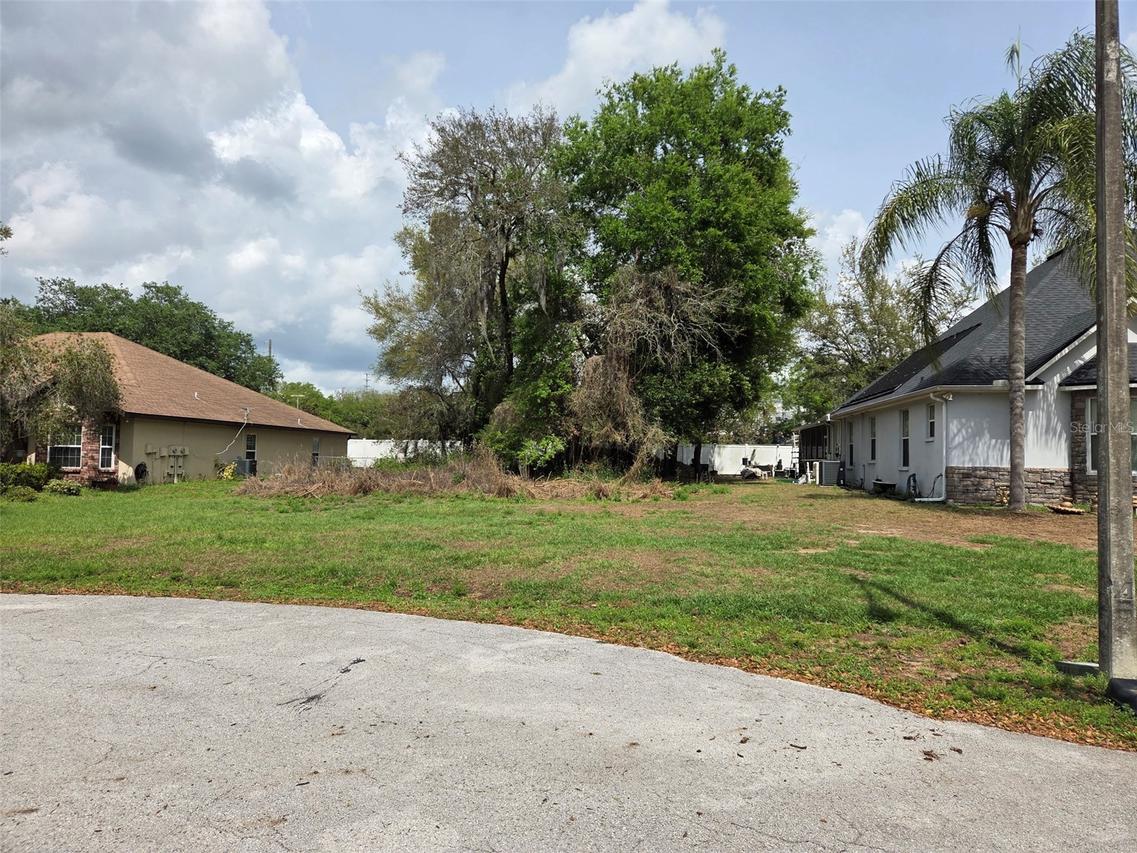 Kelly Lynn Court, Zephyrhills, FL 33541