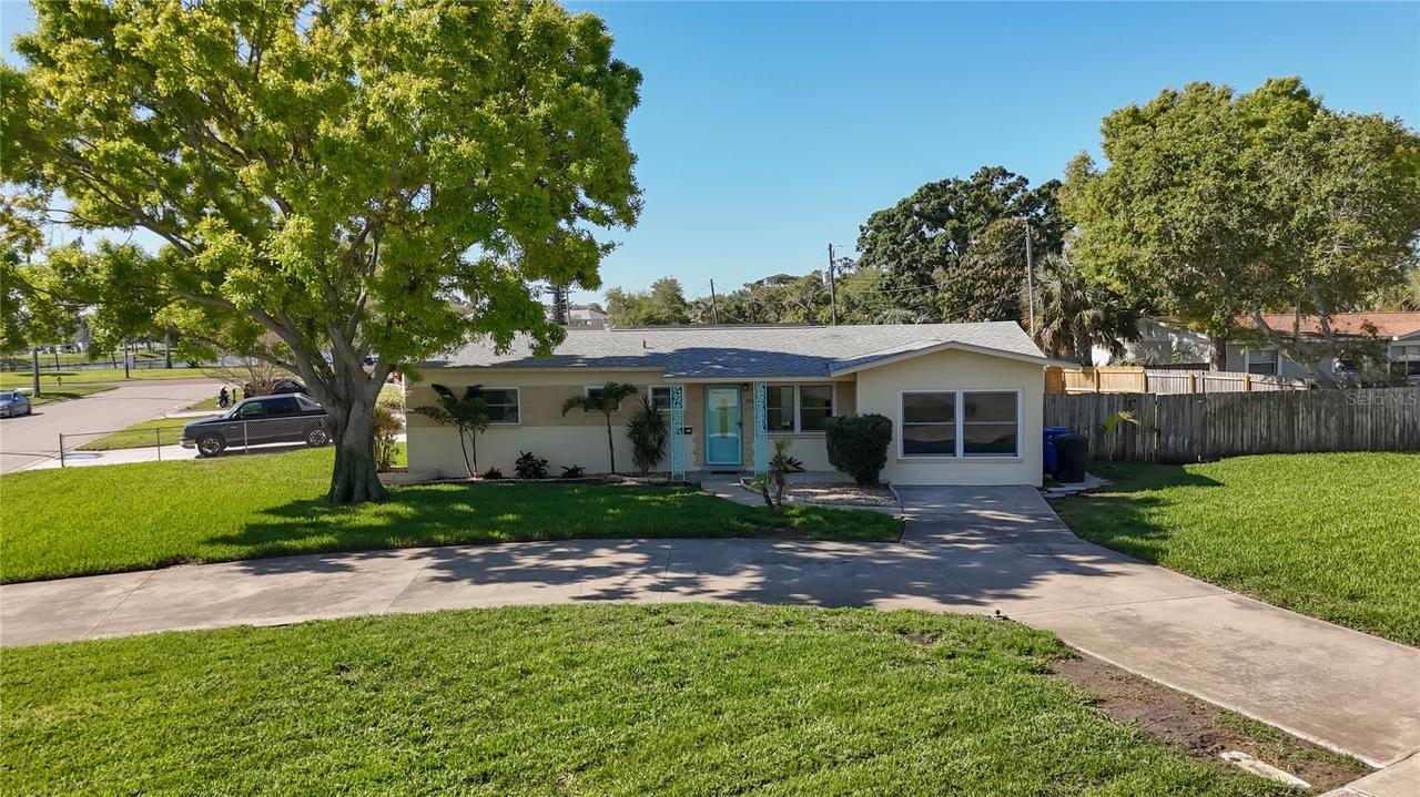 396 Lewis Blvd., St Petersburg, FL 33712