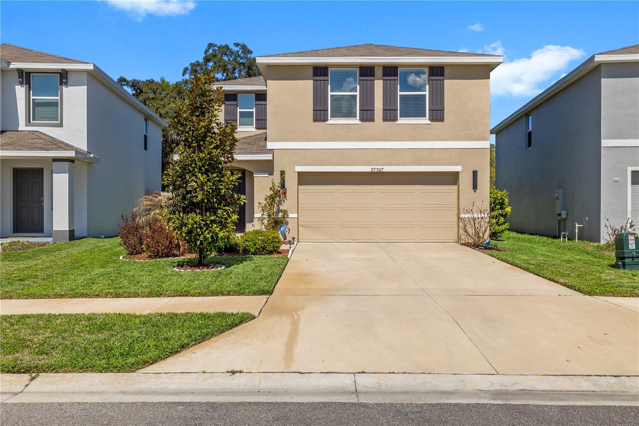 37247 Kings Crown Dr., Zephyrhills, FL 33541