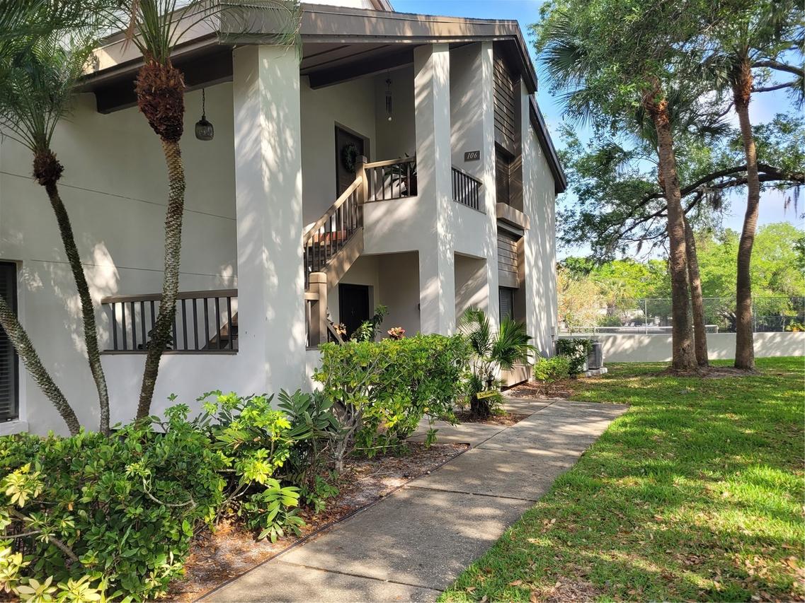 3001 Landmark Blvd. #106, Palm Harbor, FL 34684