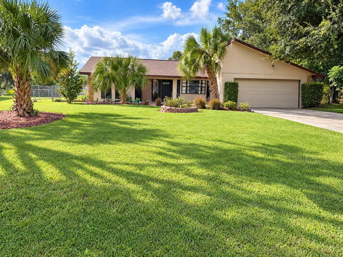 5059 Bernadette Dr., Zephyrhills, FL 33541