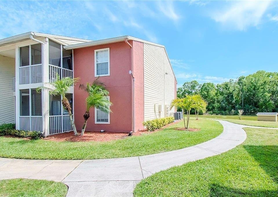 806 Lake Haven Sq. #203, Brandon, FL 33511