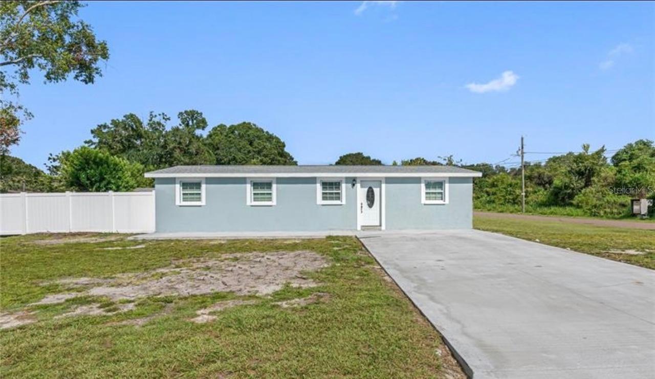 2927 W Henry Ave., Tampa, FL 33614