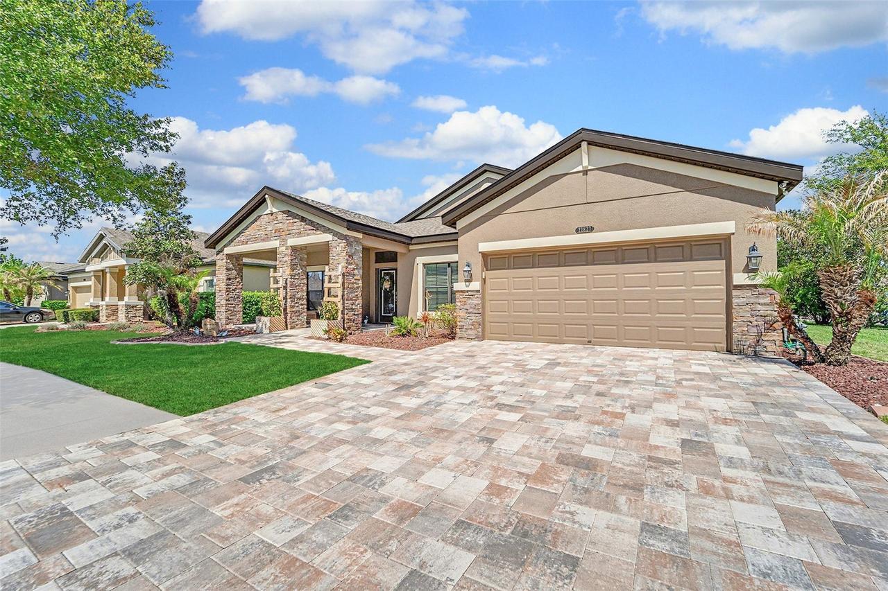 21827 Southern Charm Dr., Land O Lakes, FL 34637