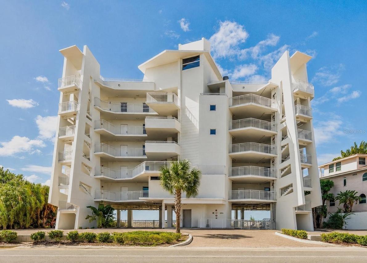 10116 Gulf Blvd. #405W, St Petersburg, FL 33706