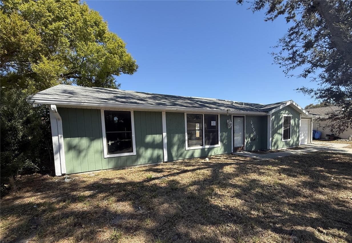 6608 36th Avenue Dr., Bradenton, FL 34209