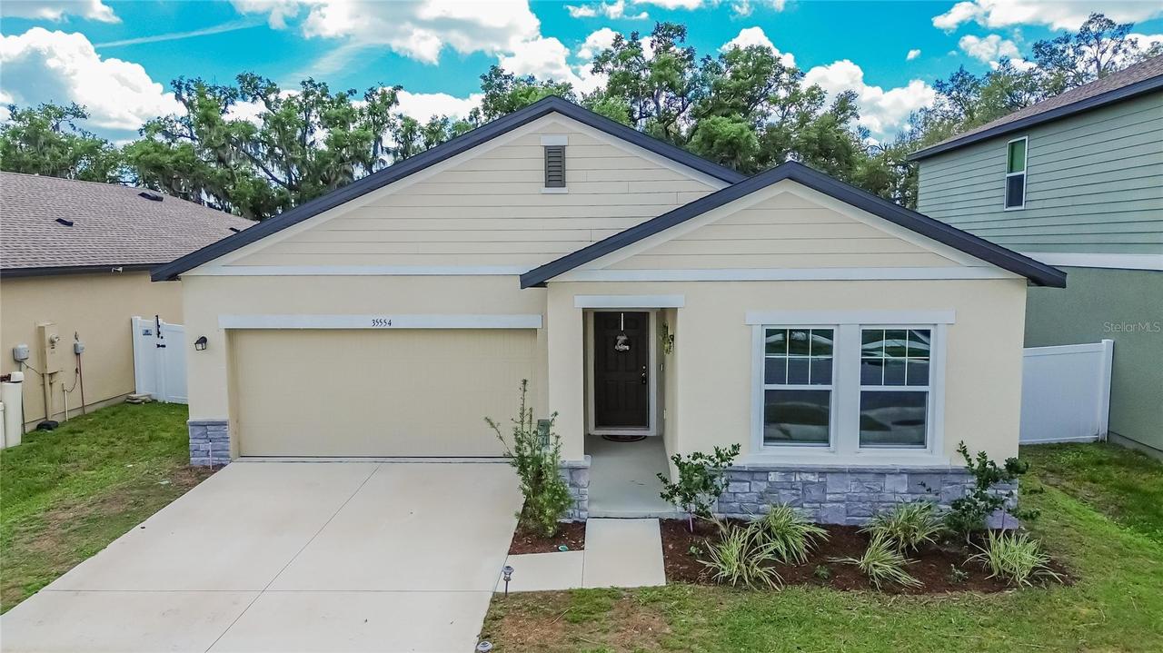 35554 Eastbrook Ave., Zephyrhills, FL 33541