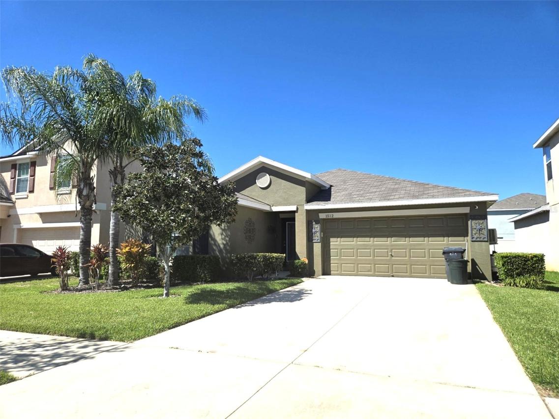 1512 Climbing Dayflower Dr., Ruskin, FL 33570