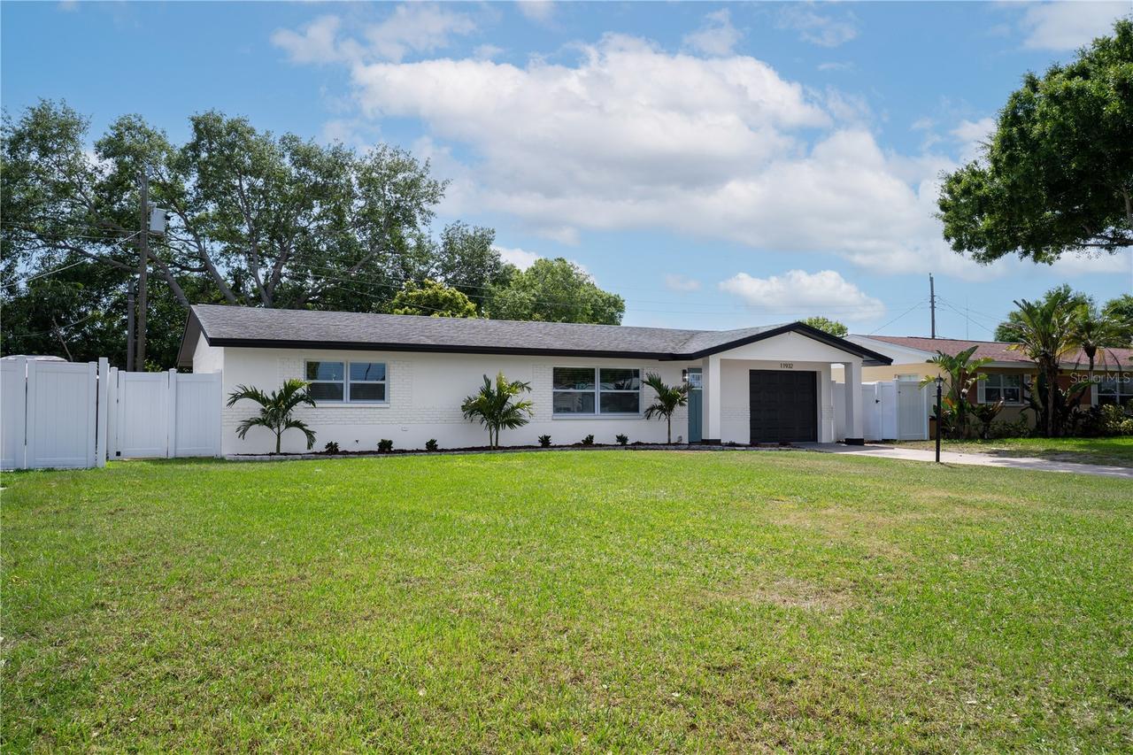 11932 85th Ter., Seminole, FL 33772