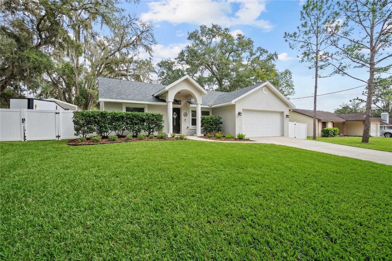 12202 Meadow Ln., San Antonio, FL 33576