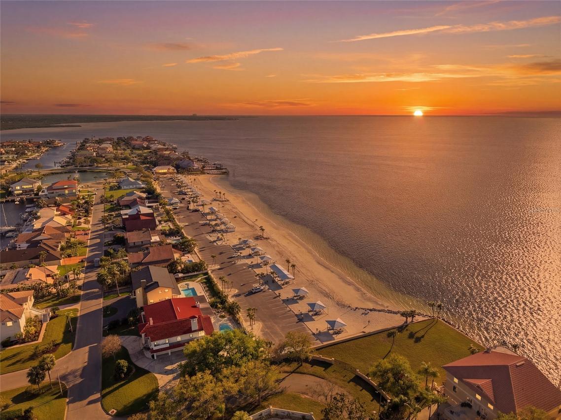 5015 Pelican Dr., New Port Richey, FL 34652