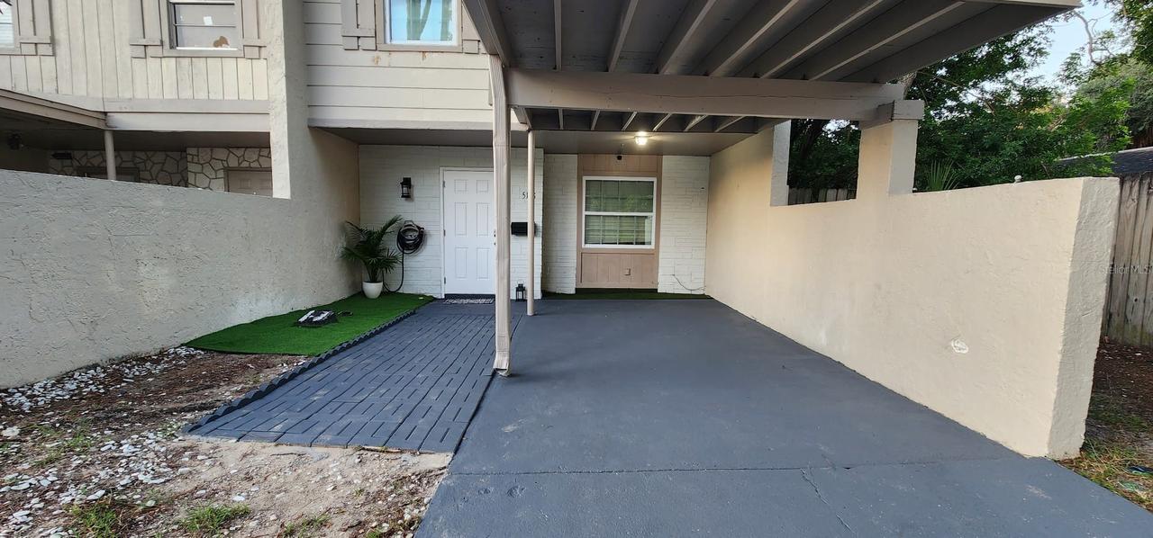 5118 Tennis Court Circle, Tampa, FL 33617