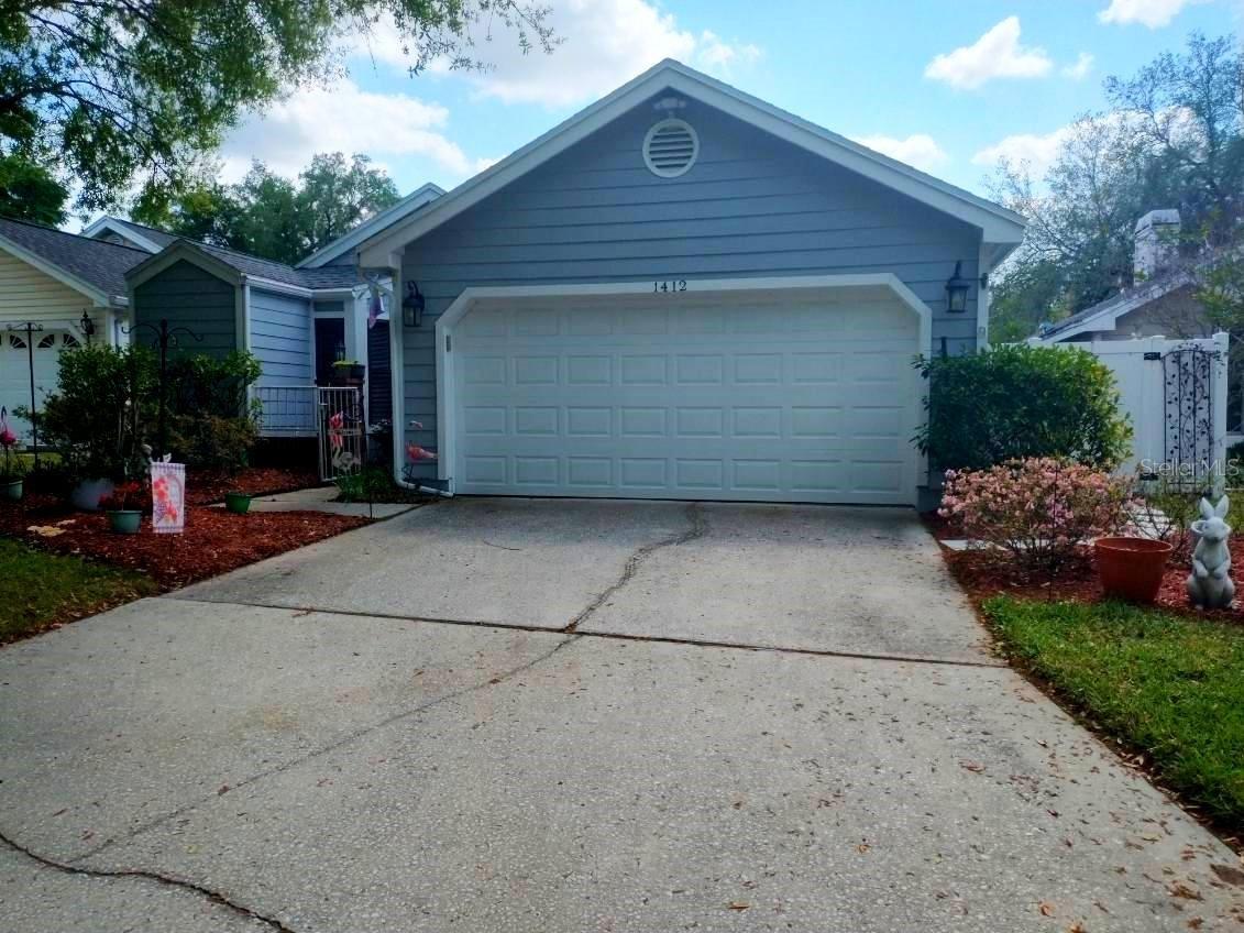 1412 Walden Oaks Pl., Plant City, FL 33563