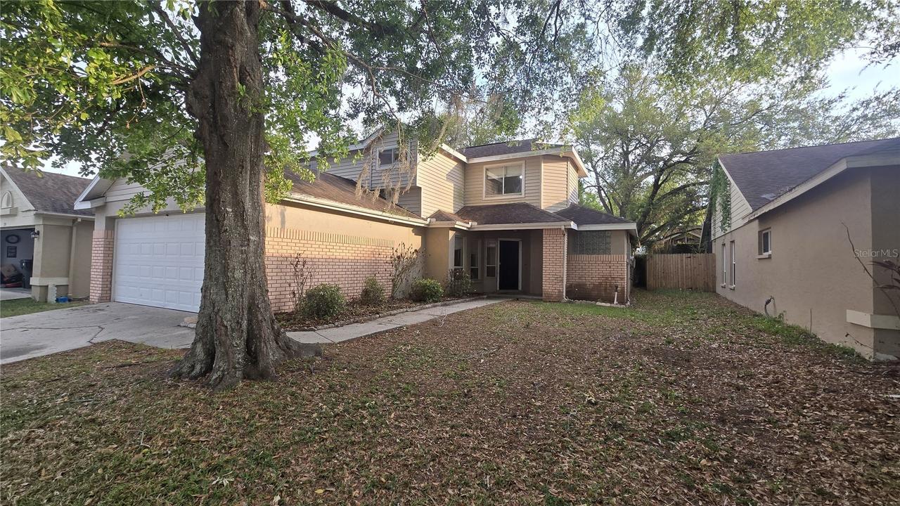 317 Sand Ridge Dr., Valrico, FL 33594