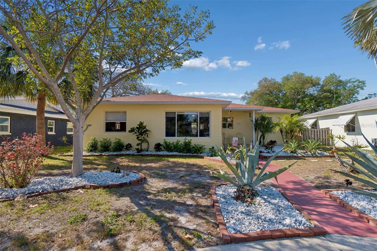 6226 8th Ave., Gulfport, FL 33707