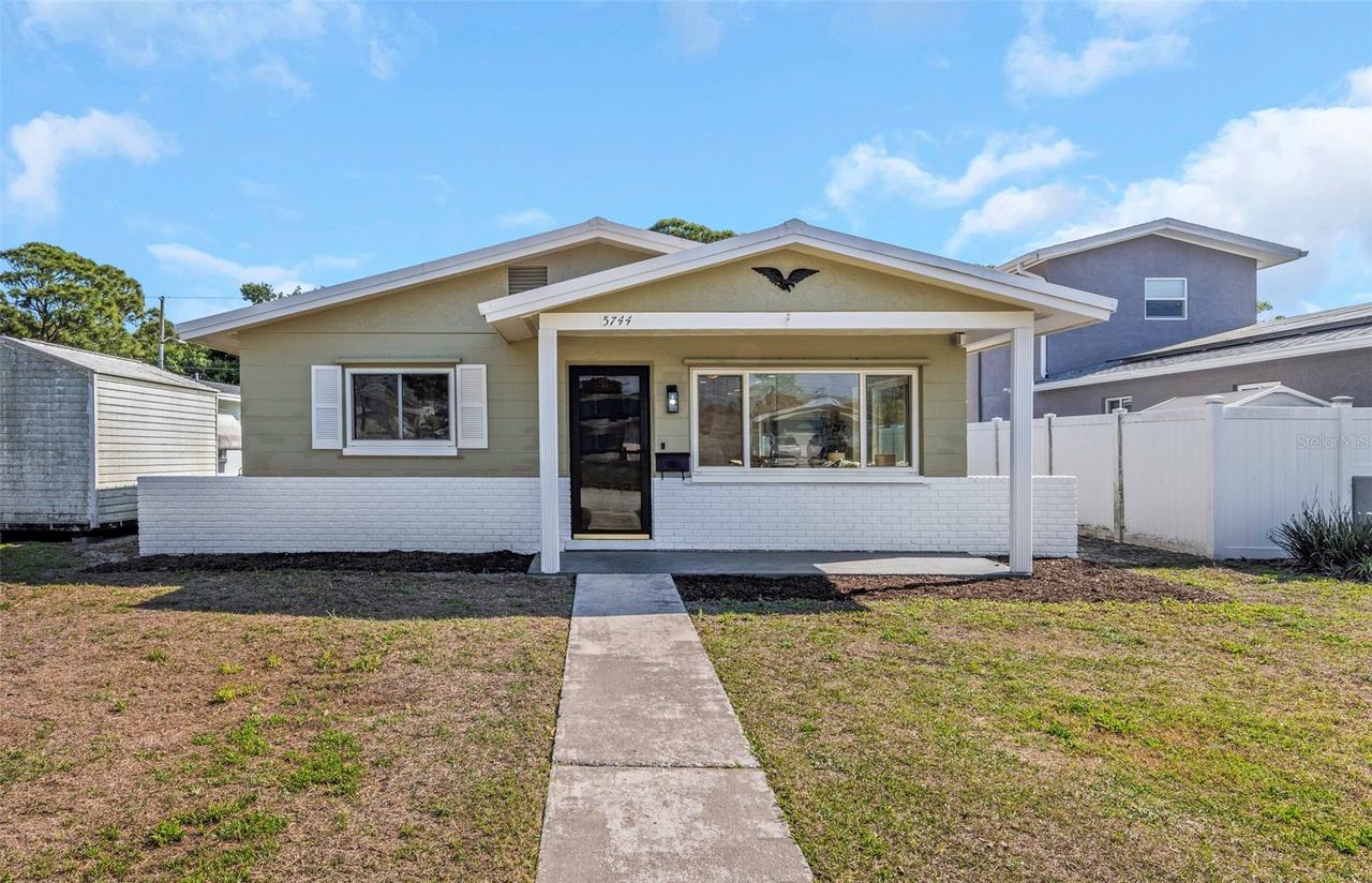 5744 17th Ave., St Petersburg, FL 33710