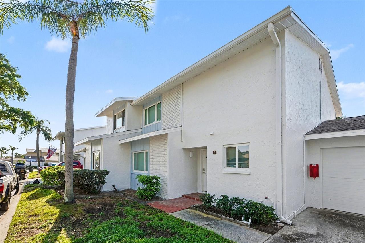 1640 Cape Hope Ave. #4, St Petersburg, FL 33702